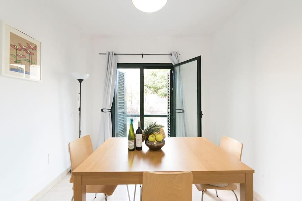 Center 2 Bedroom Modern Lejlighed